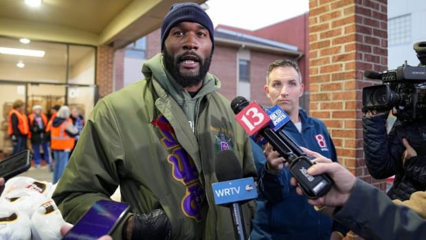 Former Colts linebacker Shaquille Leonard speaks with media after getting released by the team.